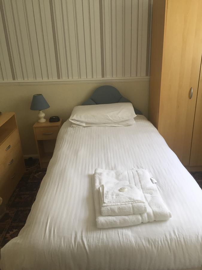 Torbay Sands Hotel Пейнтън Екстериор снимка